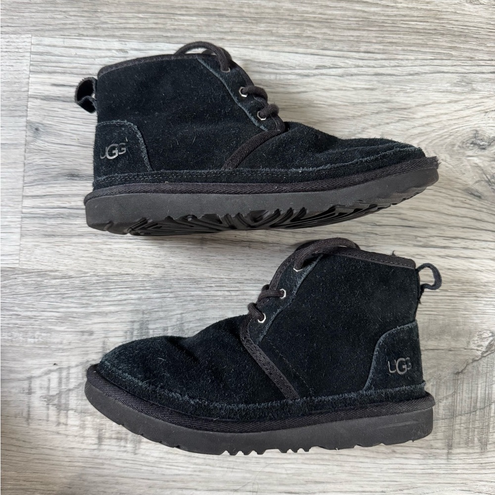 KIDS UGG NEUMEL II Size 2 Black Boots